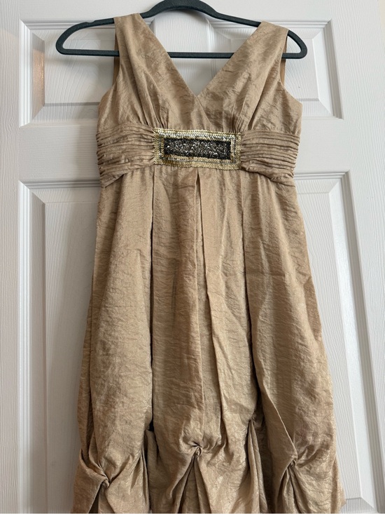 BCBGMaxAzria Dresses & Skirts - BCBGMaxAzria Gold V-Neck Ruched Waist Cocktail Dress